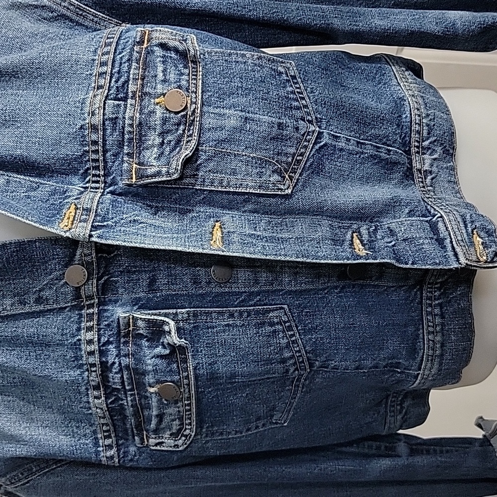 Blue Jean Jacket - Picture 3 of 6